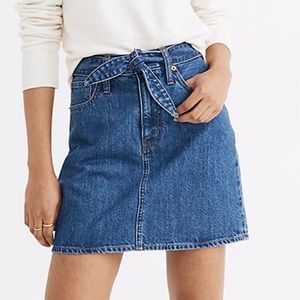 MADEWELL rigid denim retro straight skirt with sash belt size 23 like new